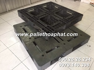 Gray Plastic Pallet 1100x1100x150mm